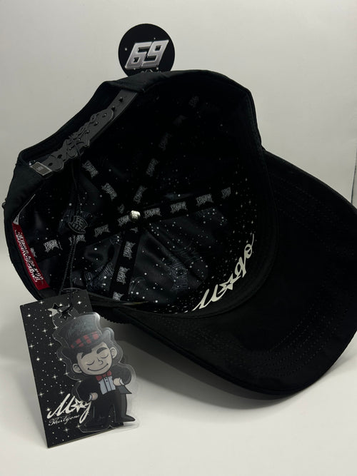 31 Hats Mago Total Black