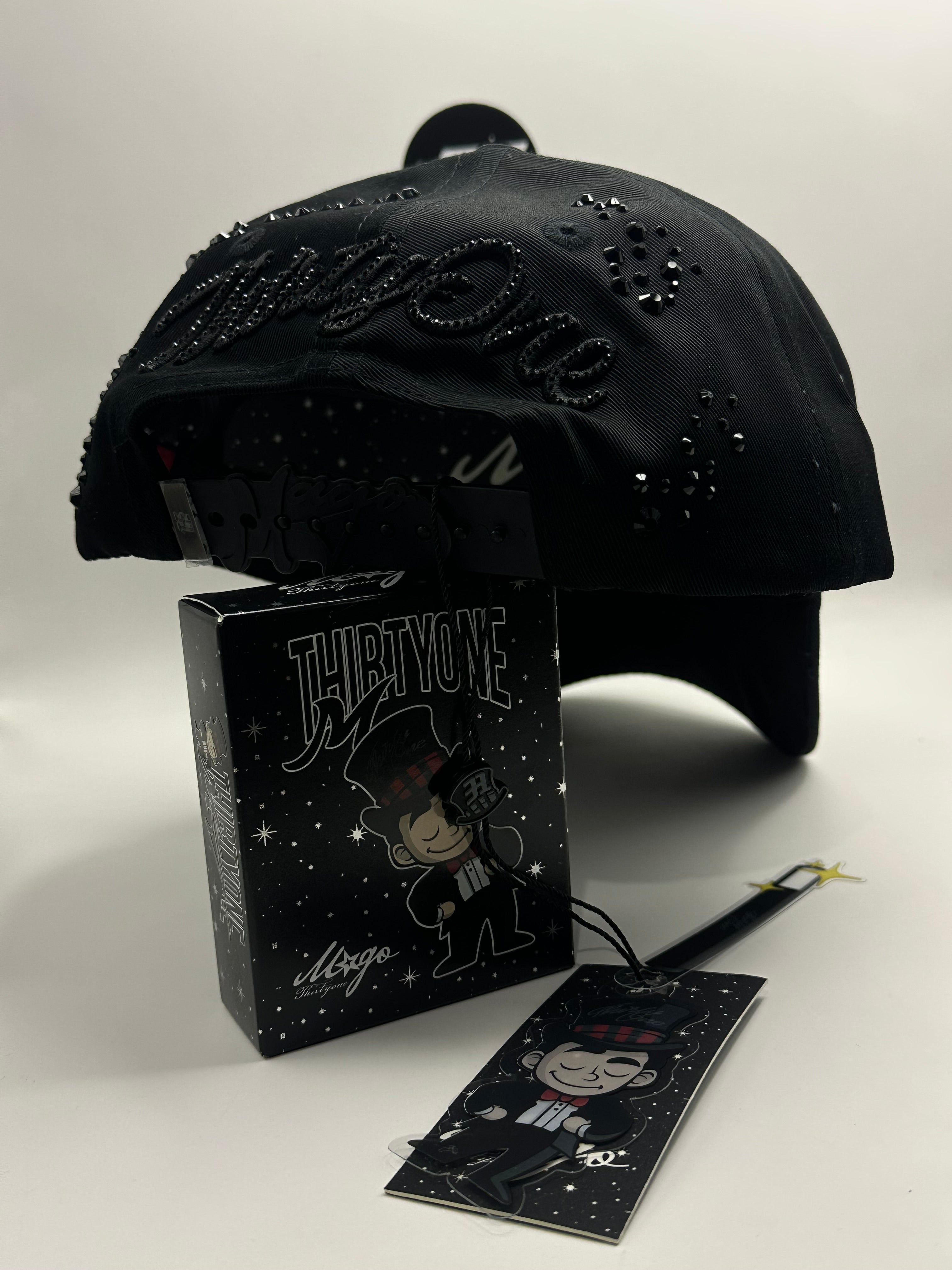 31 Hats Mago Total Black