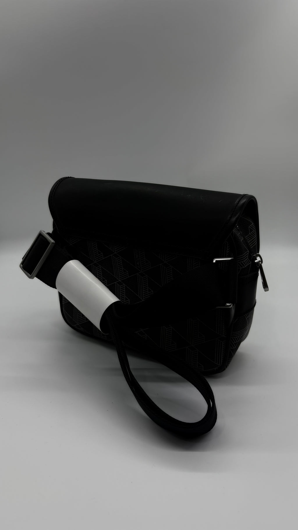 Lacoste Messenger