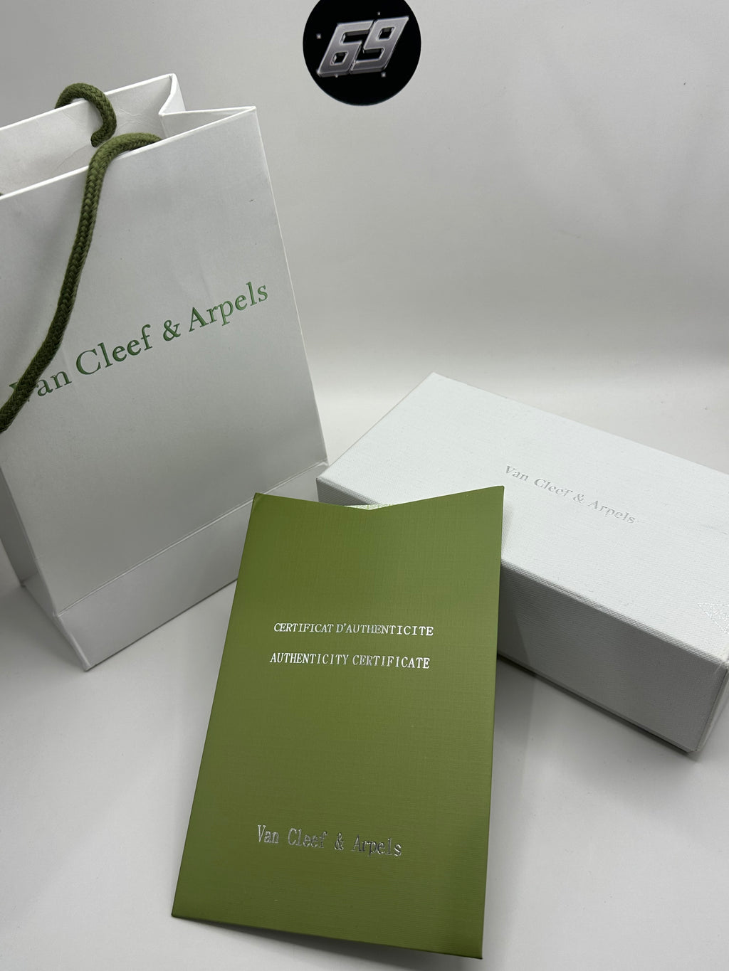 Van Cleef Vino/Candy