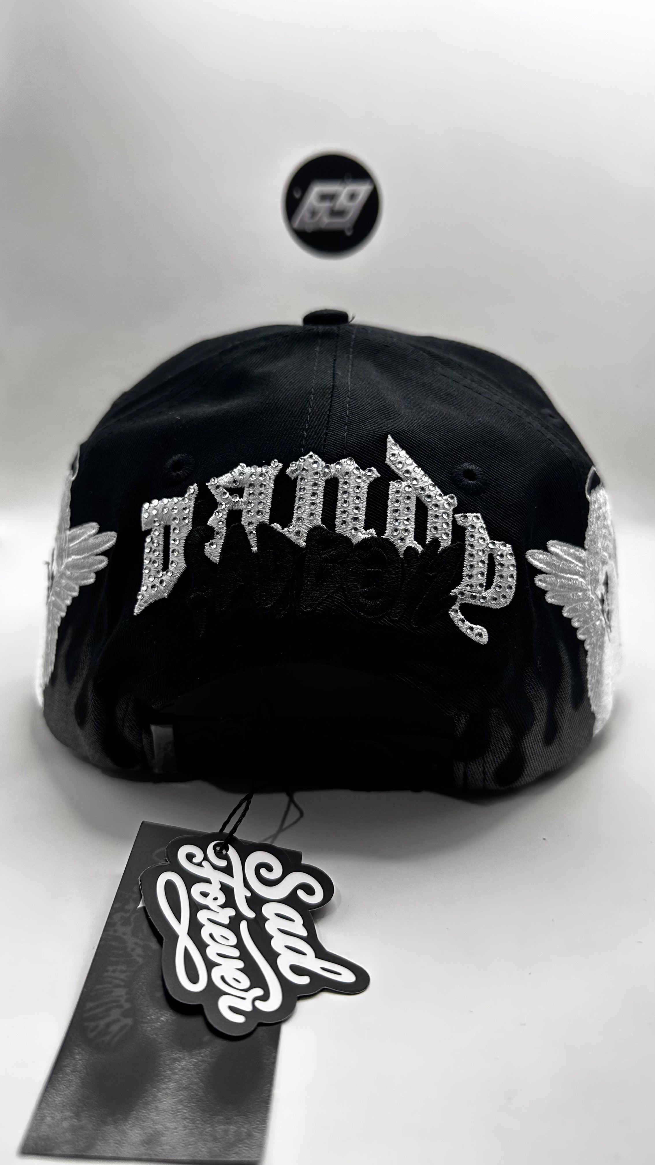 Dandy Hats Y LLORÓ