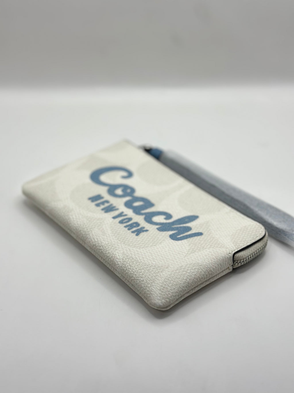 COACH ZIPPER NY BLUE