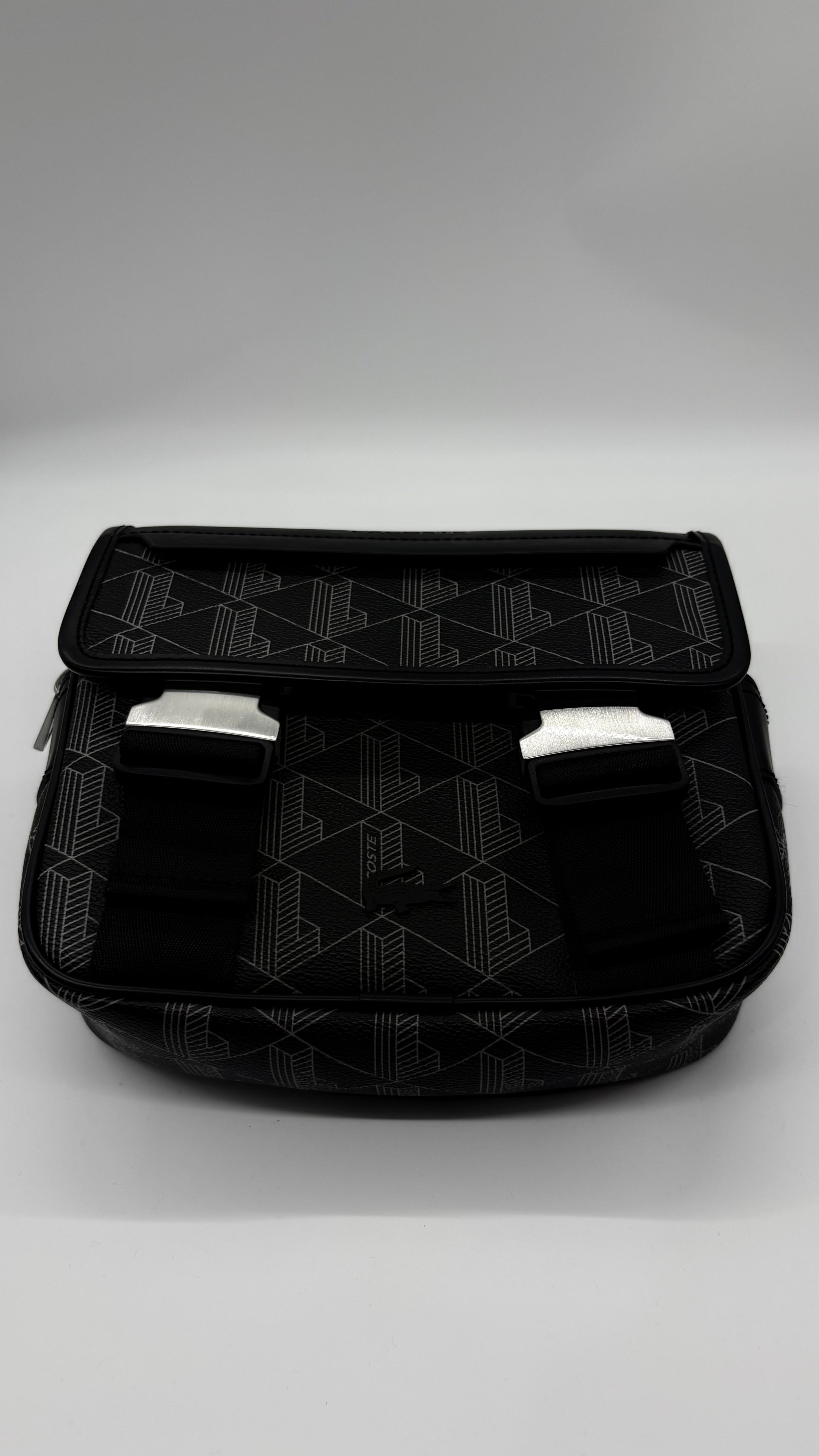 Lacoste Messenger