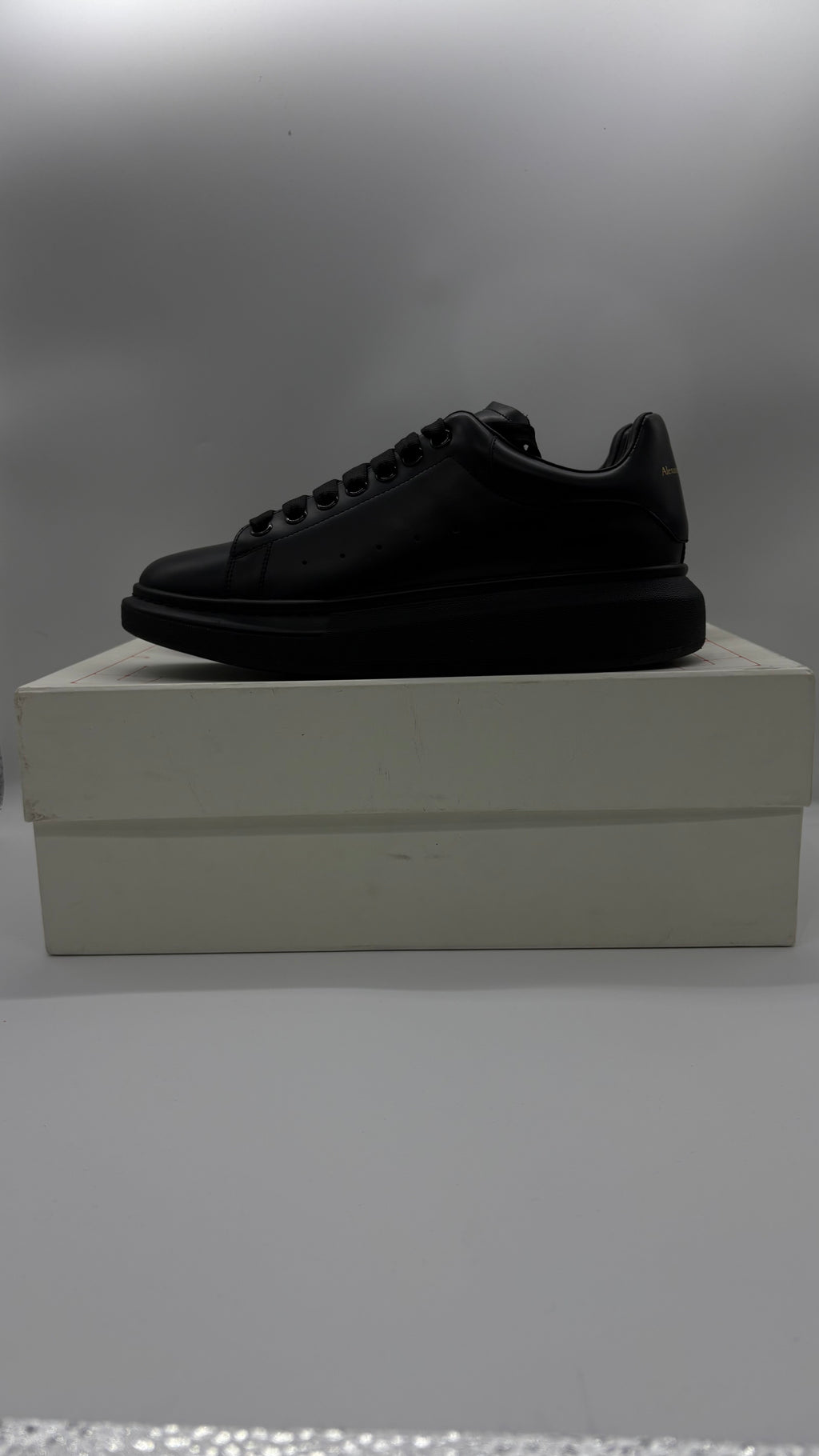 Alexander Mcqueen Oversized Black